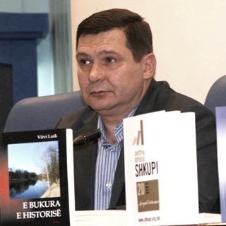 azam-dauti-ne-mbeshtetje-te-studenteve-shqiptare-gjuha-shqipe-nuk-eshte-lemoshe-por-identitet-kombetar