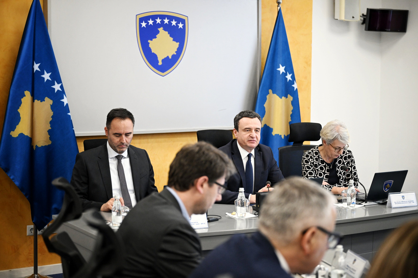Mblidhet Qeveria në detyrë  Ndan 2 milionë euro për  linjat e fluturimit për destinacionet që shërbejnë mërgatën 
