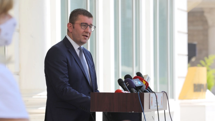 Mickoski   Korridoret 8  dhe  10   prioriteti ynë më i madh