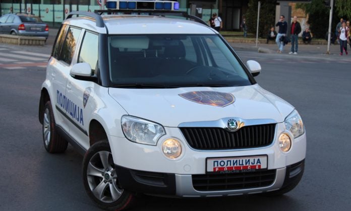 Nxënësin 14 vjeçar e rrahën para shkollës në Shkup  pastaj pamjet i publikuan në rrjetet sociale