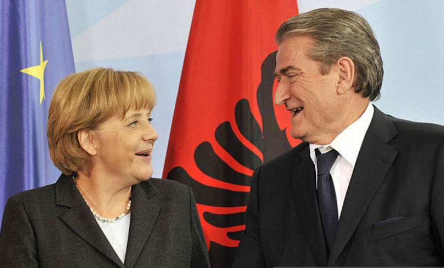  Teza e re  nga njerëzit pranë Berishës  Edhe Merkel ka qenë e vetme në garë 