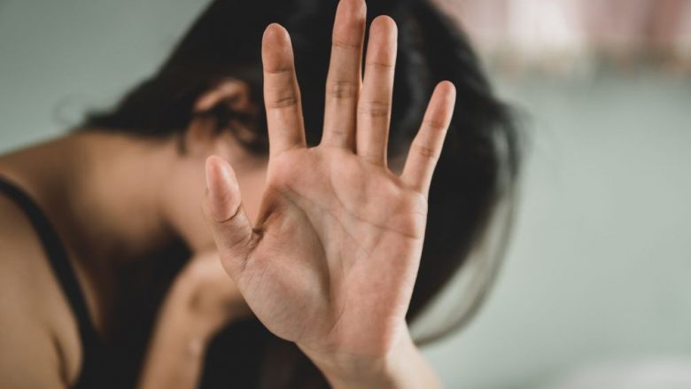 Dhuna në familjet e RMV së në rritje  mijëra raste dhe qindra autorë janë identifikuar për një vit