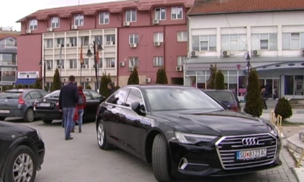Komuna e Strugës nuk do të shohë asnjë qindarkë nga vetura luksoze AUDI A6 e blerë nga ish kreu i Komunës Ramiz Merko