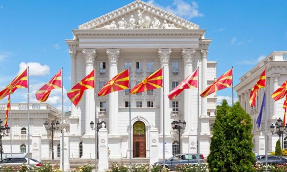 Qeveria sërish hyn në borxh  merr 260 milionë euro kredi për të mbuluar zbratësirat buxhetore