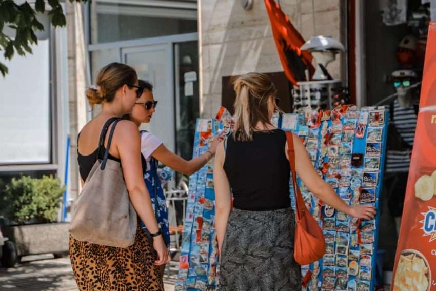 Numri i turistëve të huaj në Maqedoni u rrit për 6 9  deri në mars të këtij viti