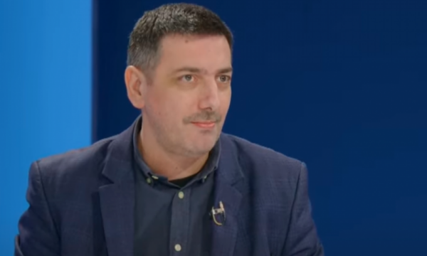  Kungja  tamël e kifle tash edhe vitra  Syla  Nëse Kosova është kaq e ligë me e shitë votën për 100 euro  le ta shesin