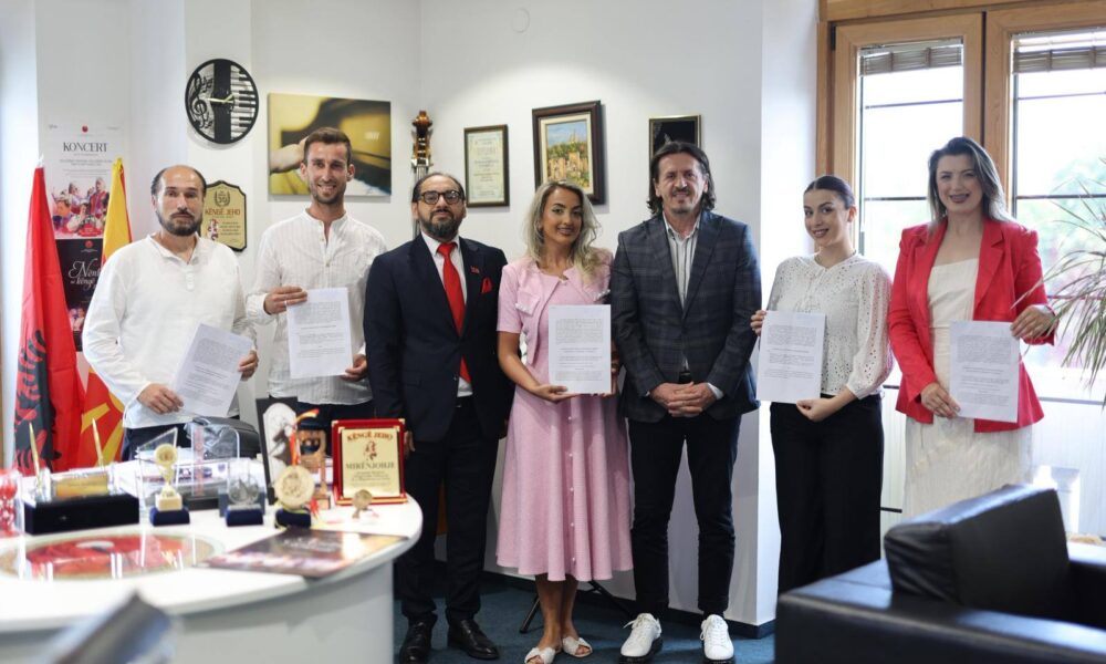Zv ministri Sulejmani  Kompletohet Ansambli  janë siguruar 45 vendime pune për artistët