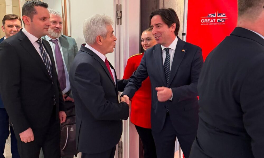 Ali Ahmeti i pranishëm në pritjen solemne për ditëlindjen e Mbretit Charles III