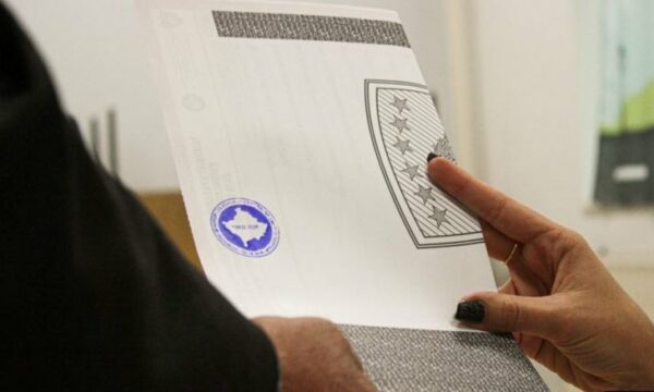 Dy kandidatë të PDK së kërkojnë rinumërimin e votave brenda partisë