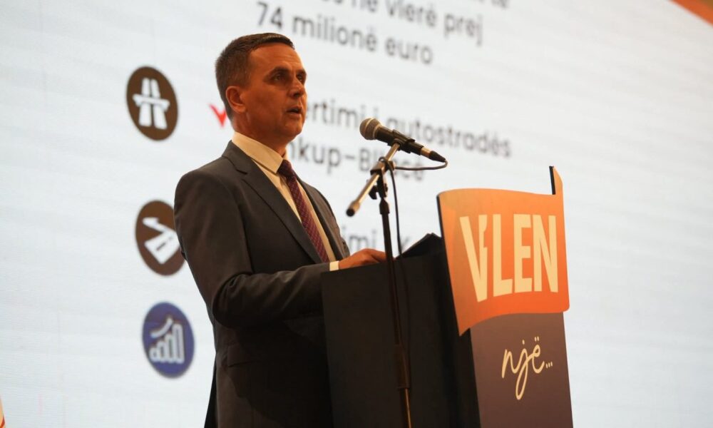 kasami-me-mesazh-per-funksionaret-e-vlen-it-funksioni-eshte-borxh-ndaj-qytetareve-jo-privilegj