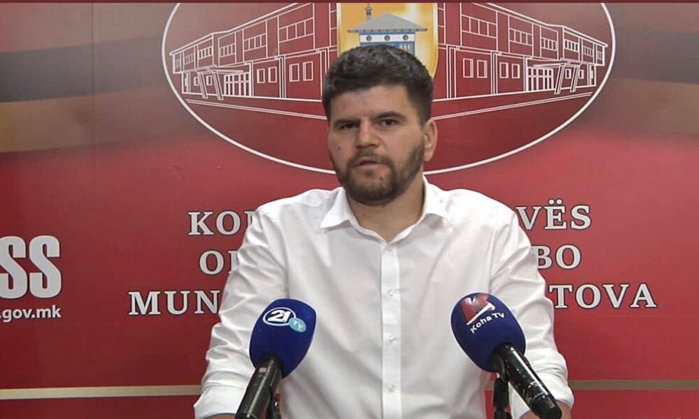 Albion Alili  Pjesë e Verës Tetovare do të jenë Sabri Fejzullahu  Xhensila Myrtezaj  Elgit Doda  Nora Istrefi dhe shumë artist tjerë 