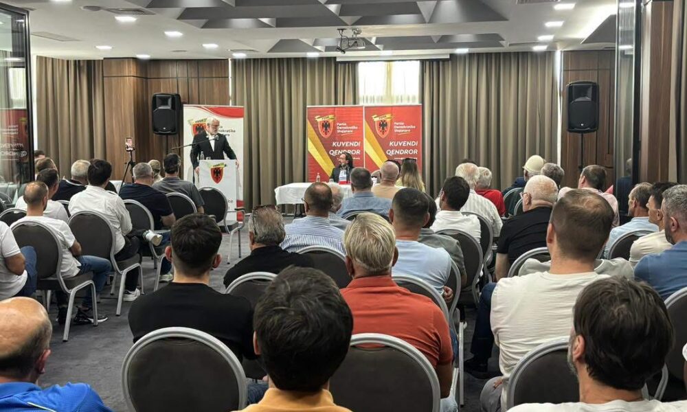 PDSH zgjedh kryesinë qendrore  këto janë emrat
