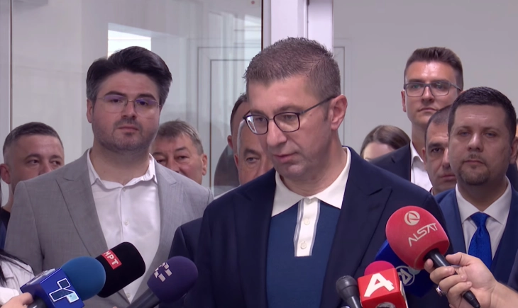 Mickoski  Të premten dhe të shtunën takime me VLEN in dhe ZNAM in për rikonstruimin