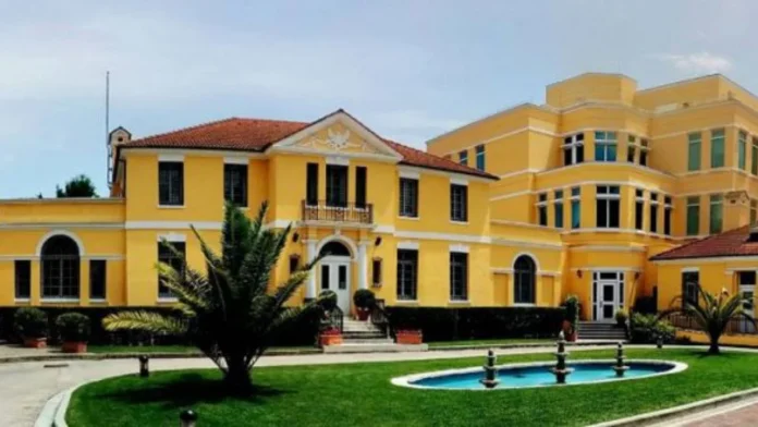  935 dollarë për vizën amerikane premium   eksperti tregon procedurën