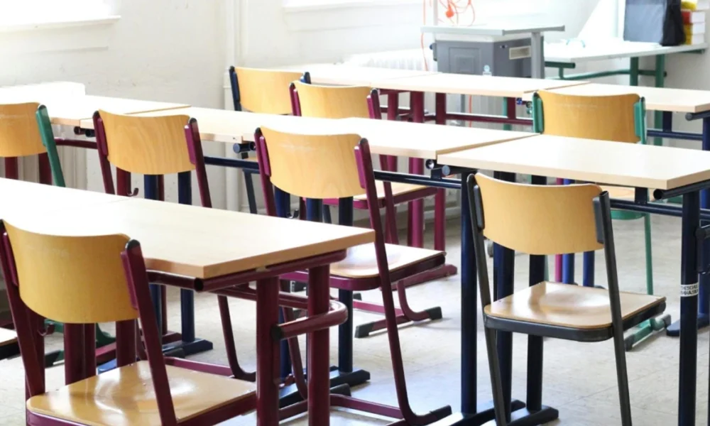 Vetëm 32 nxënës janë regjistruar në afatin e parë  në gjimnazin e Dibrës