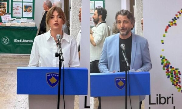 Panairi i librit  Haxhiu  Leximi mëson se jo çdo fjalë është e vërtetë   Rama  Populli që lexon zhvillon sensin e progresit