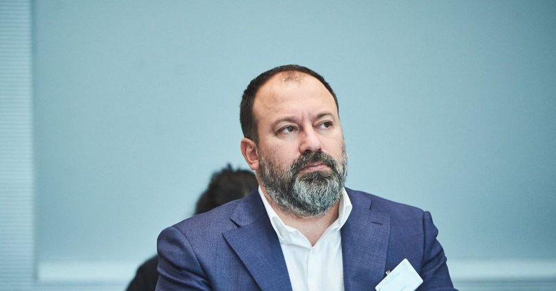 Mazniku  Rama dhe të gjithë ne kemi një kontratë me 860 mijë votues