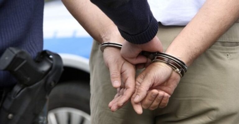 Kërcënoi të punësuarën dhe familjen e saj  arrestohet 42 vjeçari në Shkup