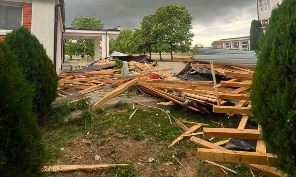 Pas Kosovës dhe Maqedonisë së Veriut  stuhia e fuqishme  mbërthen  Shqipërinë  Si paraqitet situata në vend