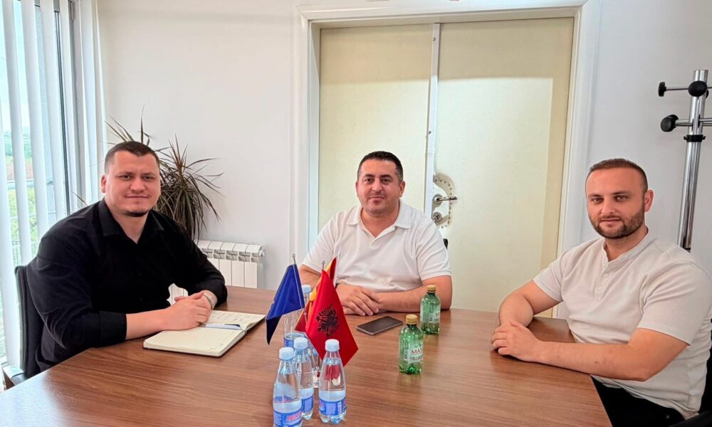 Murtezani dhe Seferi vizitojnë Haraçinën  takohen me kryetarin Daut Beqiri