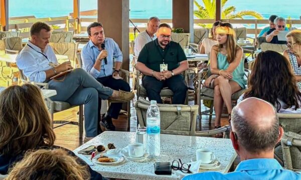 Mbledhja e  mendimtarëve globalë  në Olympia dhe Helida  krah Kurtit edhe Emisari i Dialogut Kosovë  Serbi