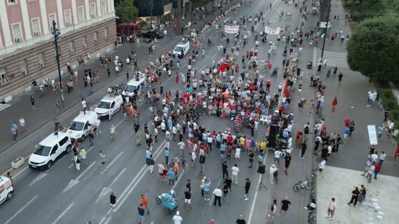 A ka më fuqi protesta të prodhojë  stuhi  lajmesh perëndimore 