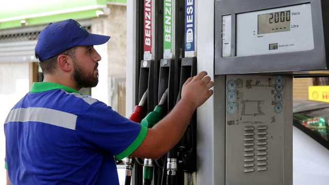  Çmimi i karburanteve u rrit me 32 lekë  në Europë me vetëm 16    Erion Braçe kërkon rikthimin e  Bordit të Transparencës 