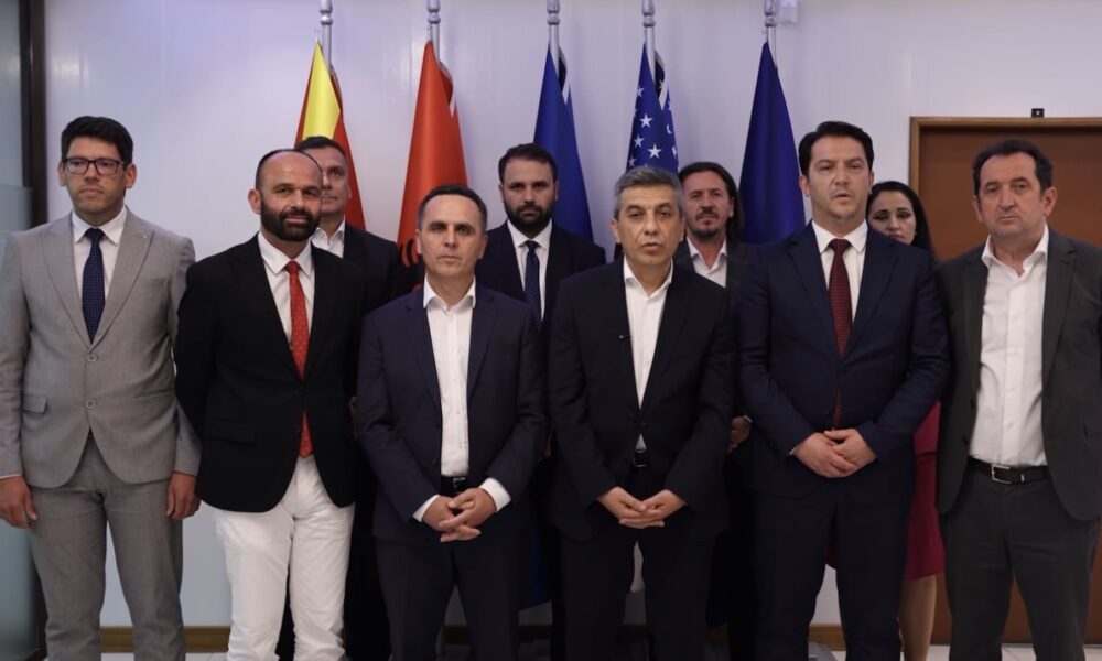 VLEN mbledh në takim ministrat e ri  Shasivari  Ferati e Sulejmani do drejtojnë me tre ministritë e reja