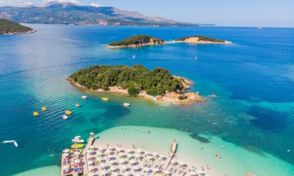  Shqipëria një surprizë e bukur   italianët mbizotërojnë turizmin shqiptar  pasohen nga kosovarët