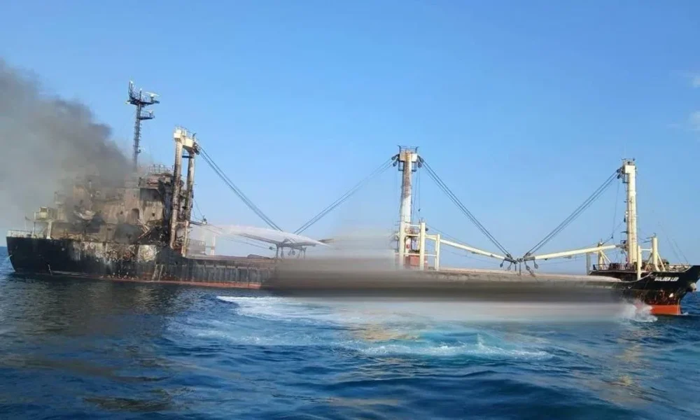 Rusia godet me raketa anijen turke me grurë në Detin e Zi  5 marinarë të vrarë
