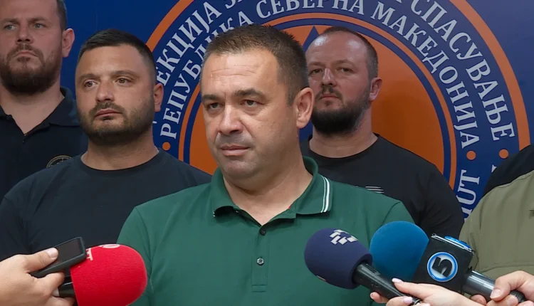 pa-pagese-por-gjithmone-ne-vijen-e-pare-120-vullnetare-kunder-zjarreve