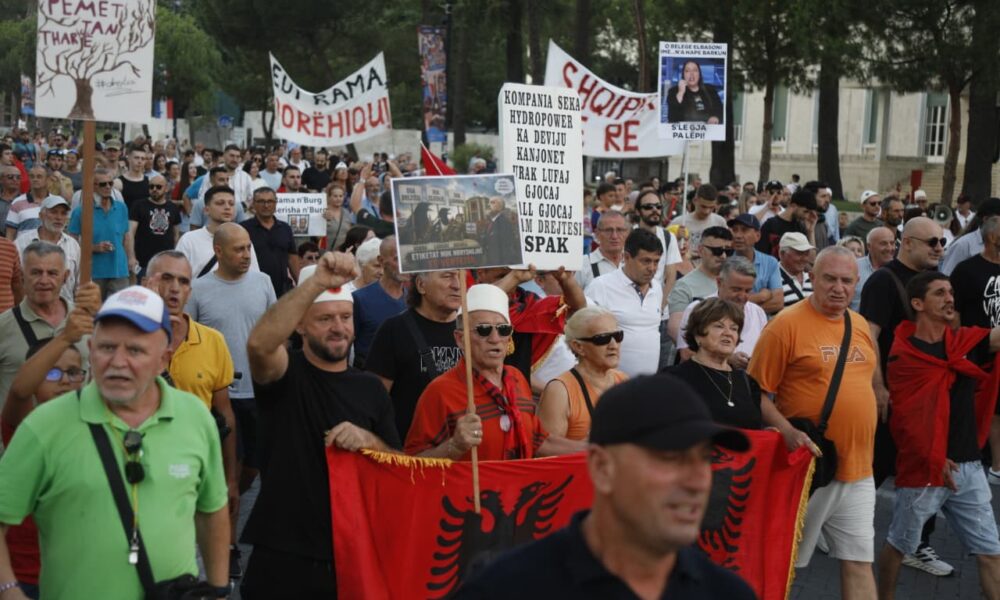 Dita e 55 të e protestës  qytetarët marshojnë drejt Kryeministrisë