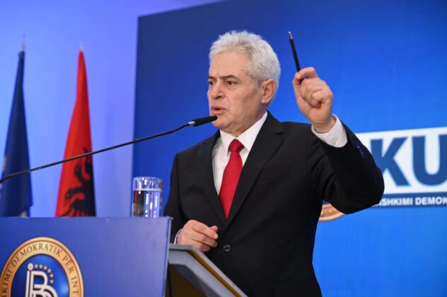 Ahmeti  Ne fituam edhe luftën edhe politikën