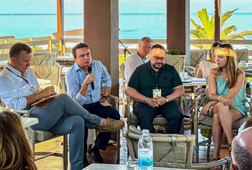 Kurti lajmërohet nga Greqia  tregon çka foli në një panel në Simpoziumin SYMI