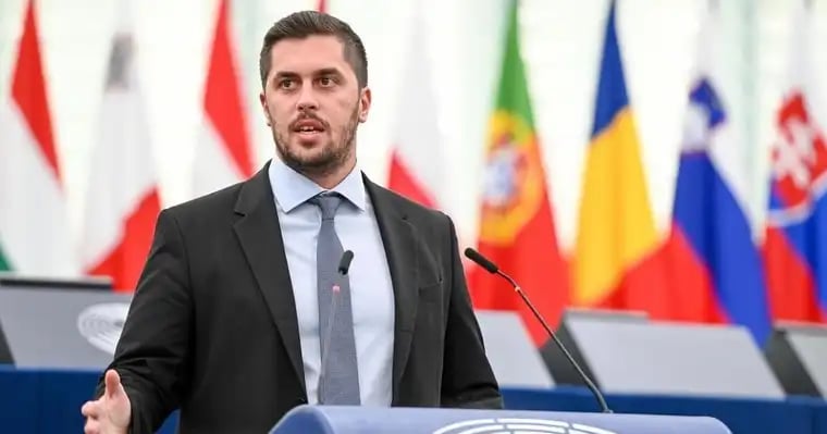Eurodeputeti Fragkos  Shkupi është  shtet pa bazament historik  i ndërtuar në tokë të huaj 
