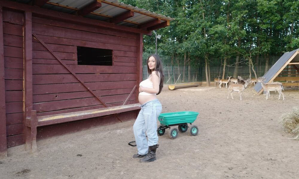 Këngëtari i njohur Mozzik dhe partnerja e tij do të bëhen prindër  zbulojnë gjininë e fëmijës  FOTO 