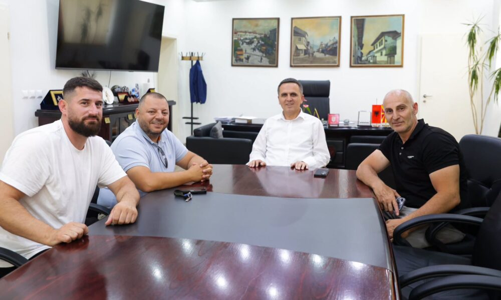 Doktor Visar Miftari krah Bilall Kasamit  braktis Taravarin