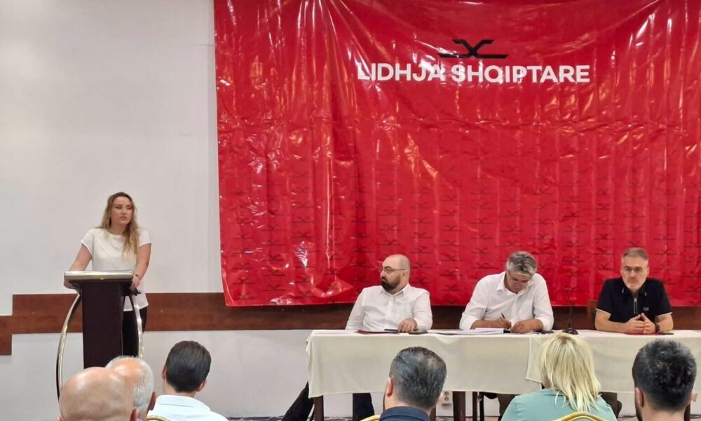Lidhja Shqiptare zgjodhi kryesinë  Elmi Aziri kryetar i Kuvendit  ja emrat e tjerë