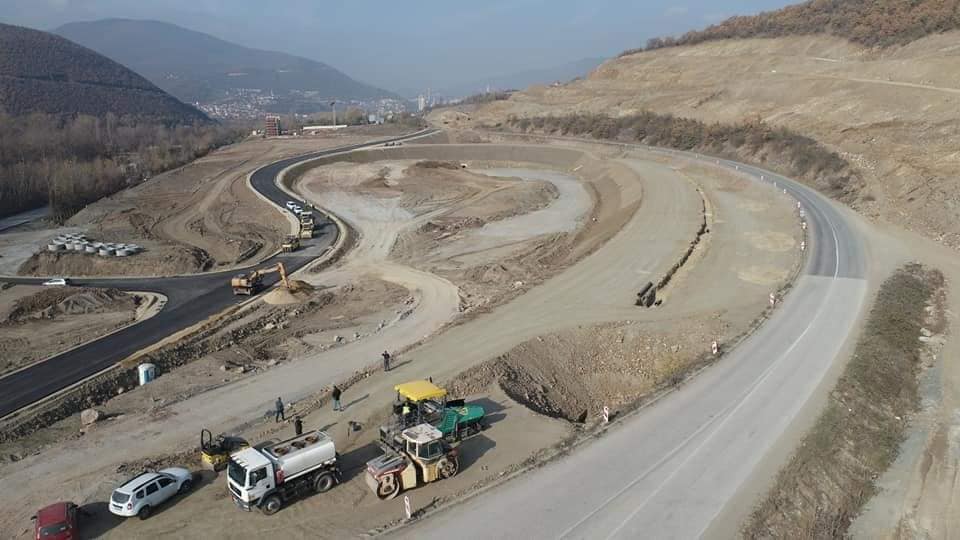 Dy kilometërshi i parë i autostradës Shkup   Bllacë  fatal për tre shtetas nga Kosova