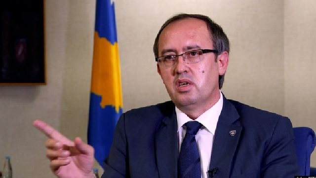 gjithcka-eshte-antikushtetuese-shperthen-ish-kryeministri-kurti-e-katandisi-kosoven-ne-kaos