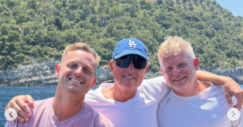 shqiperia-me-miq-dhe-familjen-grenell-ndan-foto-nga-pushimet-ne-vlore