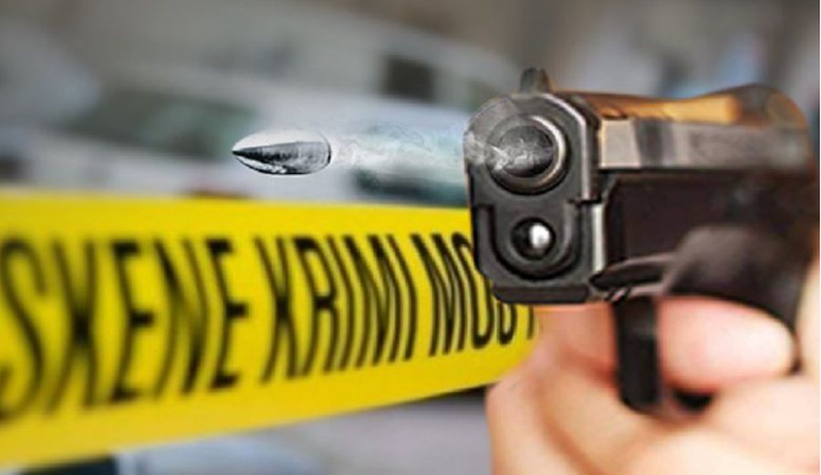 Të shtëna me armë në Kuçovë  qëllohet automjeti i 24 vjeçarit  policia identifikon autorin dhe e shpall në kërkim