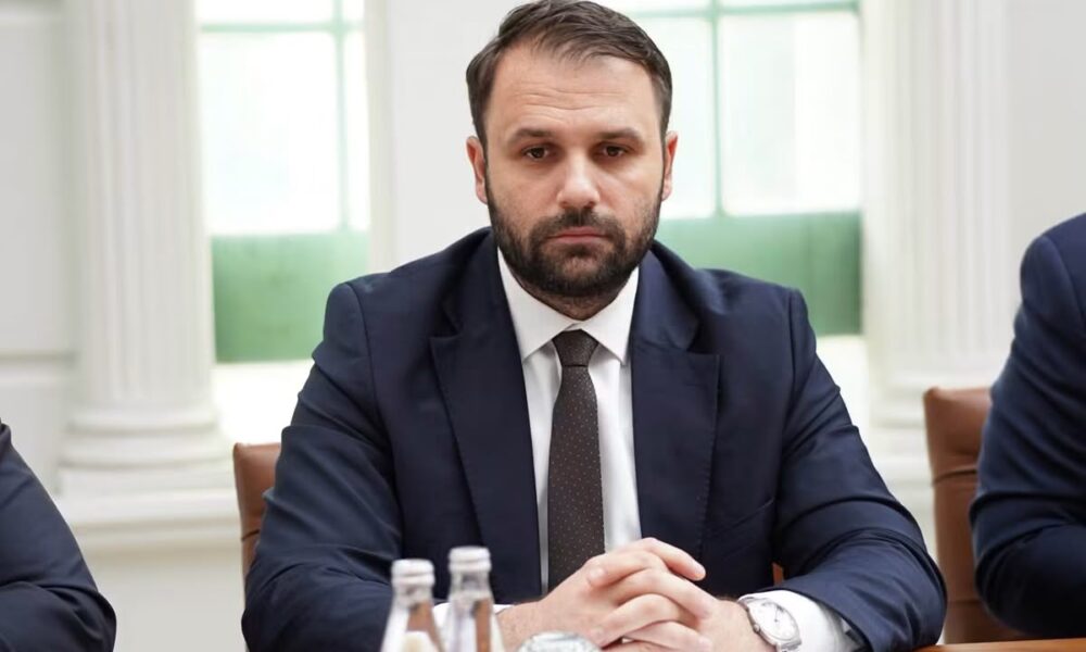25 vjet nga Marrëveshja e Ohrit  Durmishi  Në emër të saj pati abuzime dhe interesa partiake
