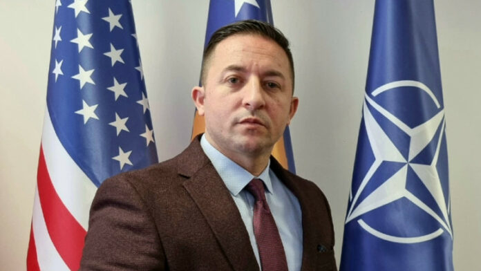 Lidhja e Historianëve të Deçanit e propozojnë Armend Mehën për president