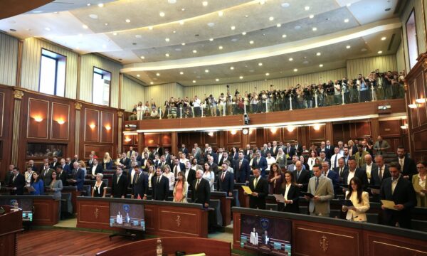 Çfarë ndodh nëse Kuvendi i Kosovës nuk konstituohet deri në mesnatë 
