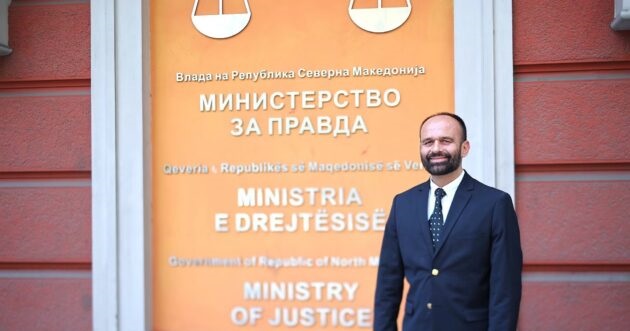 Kthesa në faljet presidenciale  Filtri profesional i Shasivarit apo vullneti kushtetues i Davkovës 