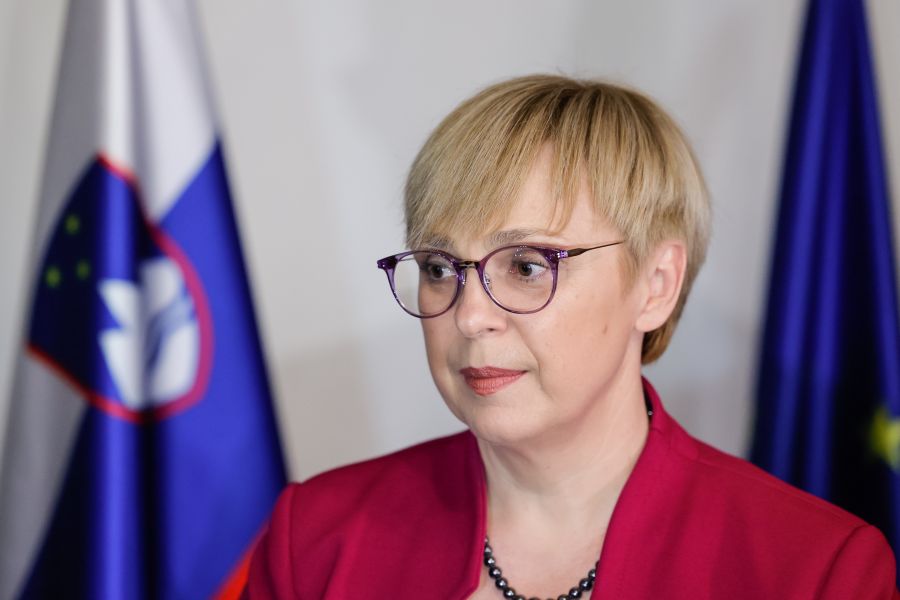 Skandal në Slloveni  presidentja përballet me akuza për lidhjet me Rusinë