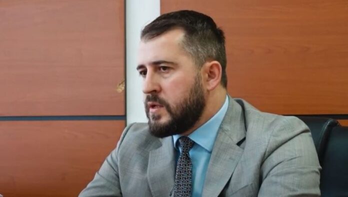  Kanë mbjellë vrerë mbi Drenicën   Mërgim Lushtaku i përgjigjet Fitore Pacollit