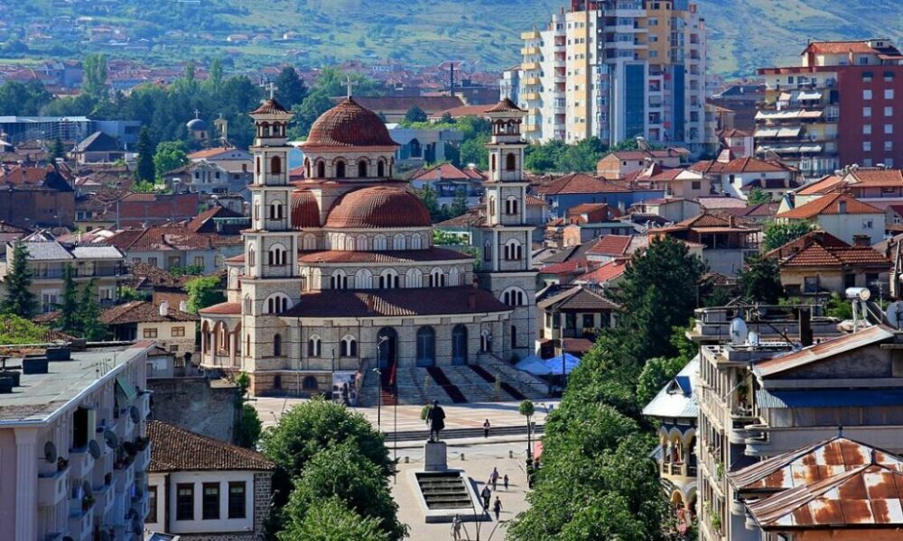 Qytetet më të  shkreta   Korça ka mbi 80  të territorit pa banorë  Durrësi vetëm 20 6 