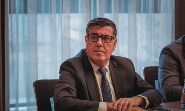 Marrëveshje për Kuvend  Qeveri  Presidencë ose asgjë  Lutfi Haziri  Nëse VV ka vullnet  LDK i mbyllë për 24 orë të gjitha çështjet
